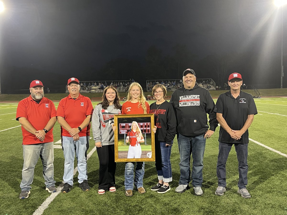 Senior Ashlyn Robinson was recognized tonight at the football game for earning first team all-state softball honors last spring. Her picture will be hung in the high school commons. She’s with her family and coaches. ⁦<a href="/WAHSwasd/">Williamsport Area High School</a>⁩ ⁦<a href="/WASDSchools/">Williamsport Area SD</a>⁩ ⁦<a href="/docmasse/">chris masse</a>⁩