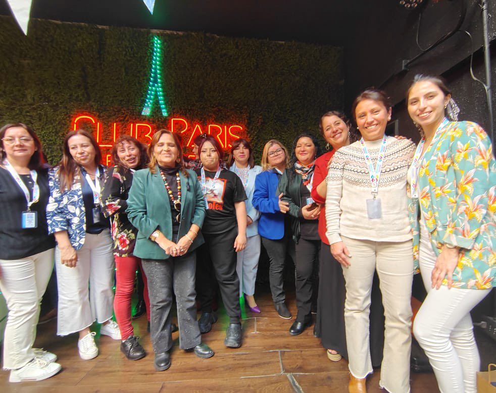 📣Durante el V Congreso <a href="/fenassap/">FENASSAP</a> la exsecretaria regional de <a href="/uniamericas/">UNI Américas</a> Adriana Rosenzvaig 🇦🇷fue reconocida por su trayectoria sindical y apoyo permanente a la federación.
👉Un merecido homenaje a una querida amiga, mujer sindicalista, que nos ha acompañado desde los inicios.