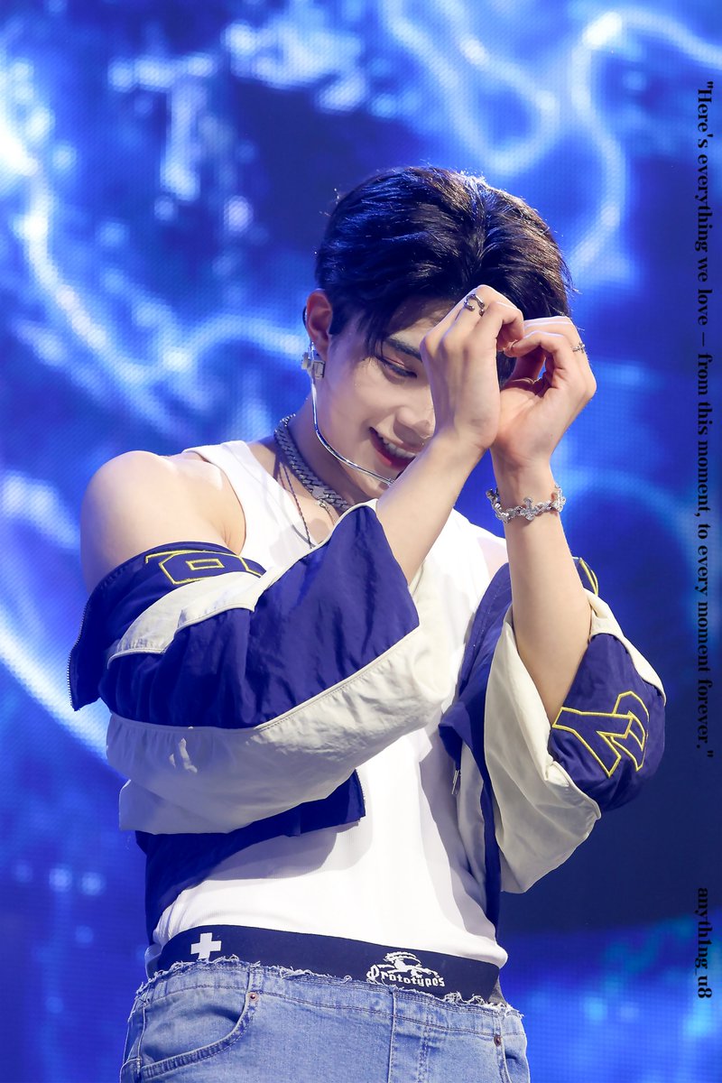 250901 (˶' ᵕ ' 🫶)

#박건욱 #PARKGUNWOOK #パクゴヌク #ZEROBASEONE #ZB1 #제로베이스원