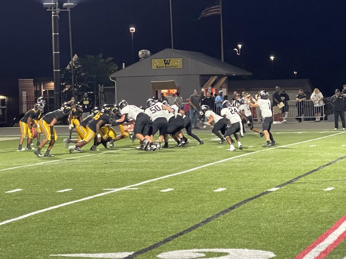 PerryAthletics's tweet image. Varsity Football Final:
Perry 25
Warren Harding 15

Panthers improve to 3-0 to start the season. 

Go Perry!
#flcscores