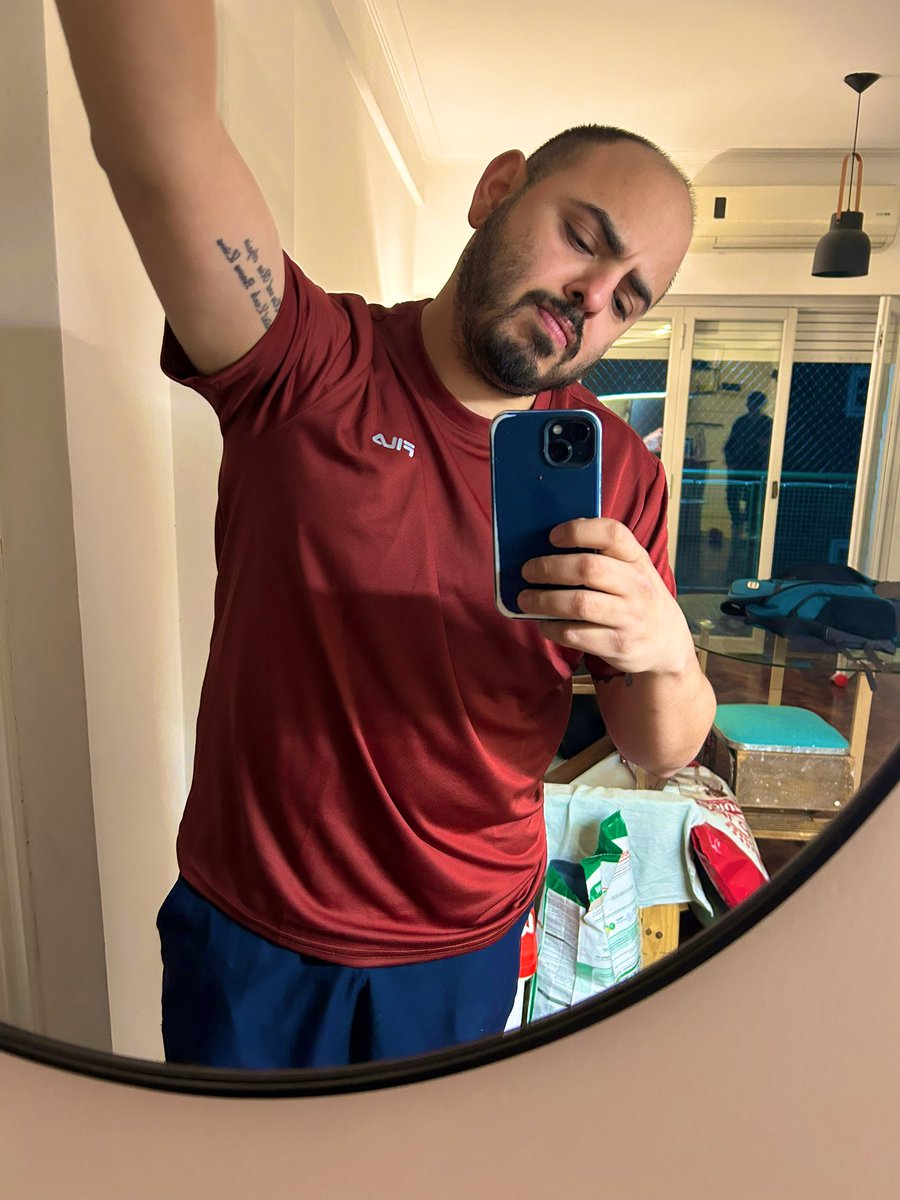 Me compré una remera de tenis que me gustó mucho 😍