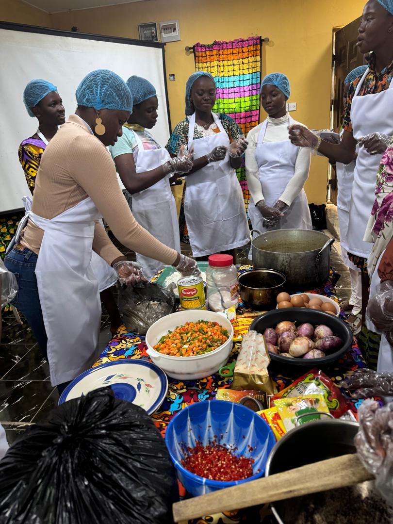 Mentoring GENZS during this year's annual National CEE HOPE Summer School, I spoke about the Creative and God Given Talents In You to children from Makoko community one of the various centers in Lagos state was quite impactful and various communities in 6 States across Nigerian.
