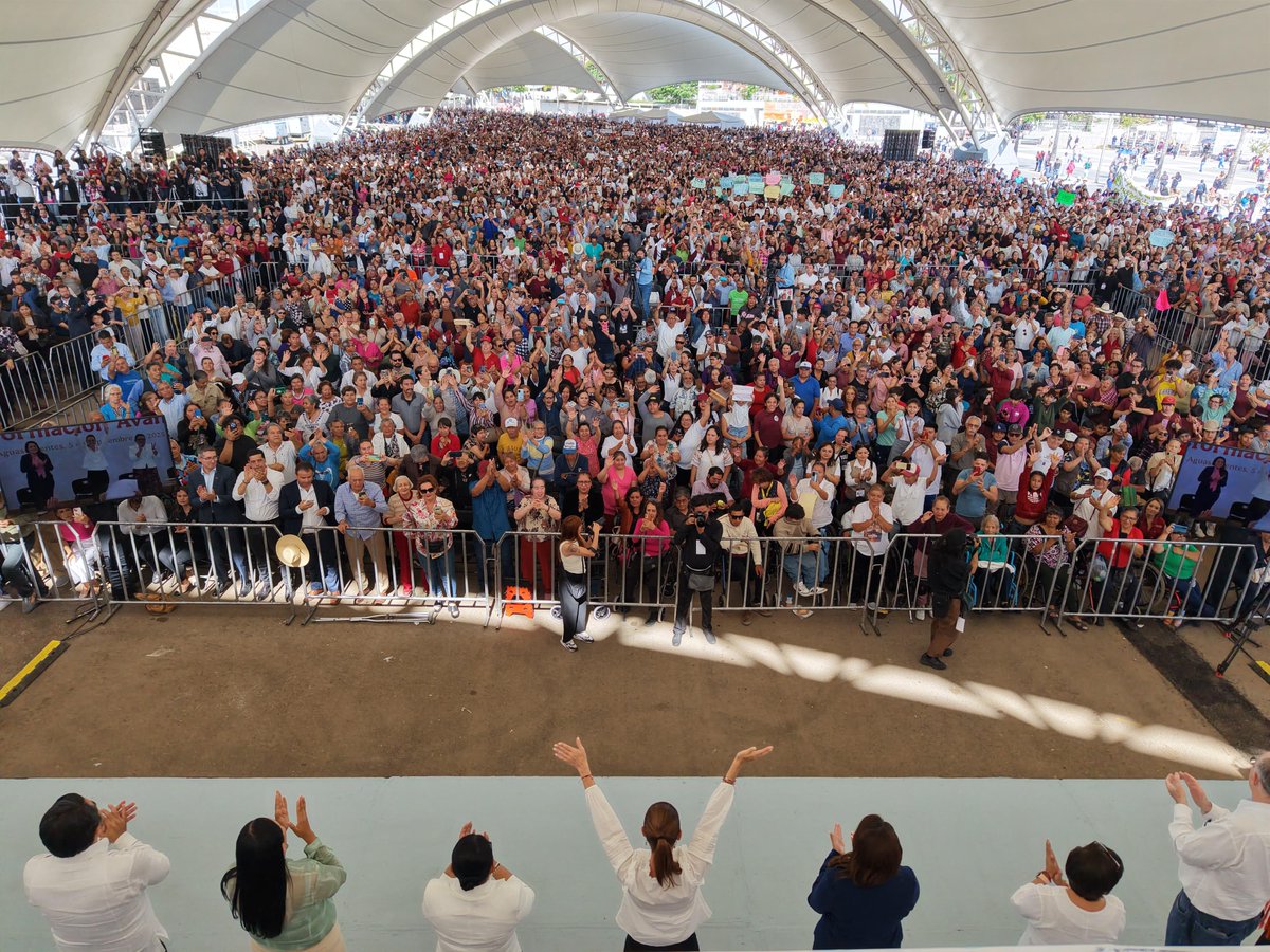 Claudiashein's tweet photo. A 11 meses de gobierno de territorio, rendimos cuentas en Guanajuato, Aguascalientes y Zacatecas. La transformación avanza. https://t.co/ZSuBRFmXgT