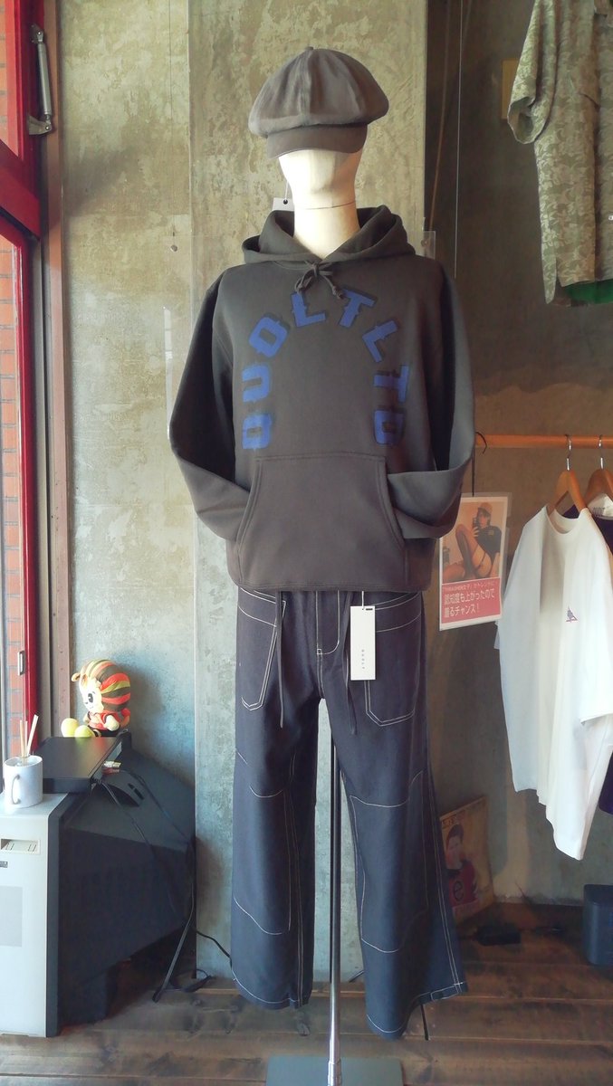 PLUSALPHA13607's tweet photo. 本日の
店頭ディスプレイです!
quoltクオルトからの
秋冬商品を
中心とした
コーディネートです(笑)
よろしくお願いします!
#クオルト
#quolt
#セレクトショップ
#山口市
#PLUSALPHA https://t.co/r8Adp0uWwm