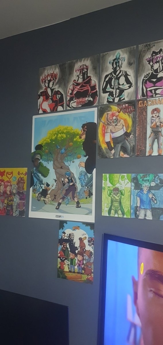 AronAthron's tweet photo. Hey guys, have I shown you the drawings on my wall? If anyone like the idea, I'm gonna make a thread with all of them https://t.co/8W9beo85P9