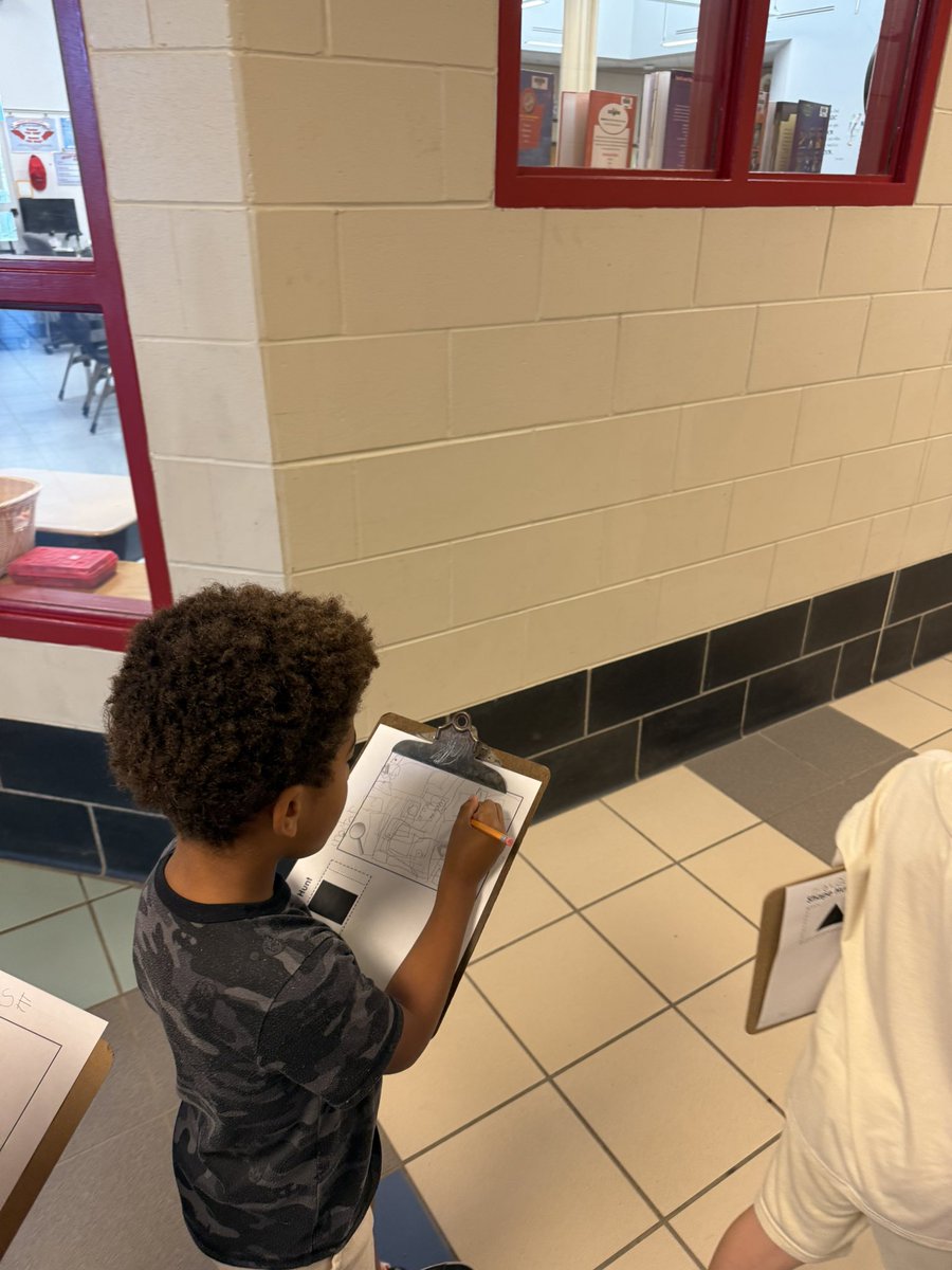 Ms_Ferri_'s tweet photo. Today we went on a shape hunt around our school to find all the ways math shows up in our lives! @SolleyAACPS @AACPS_PK5Math #belonggrowsucceed https://t.co/6Y5cX8iwCZ