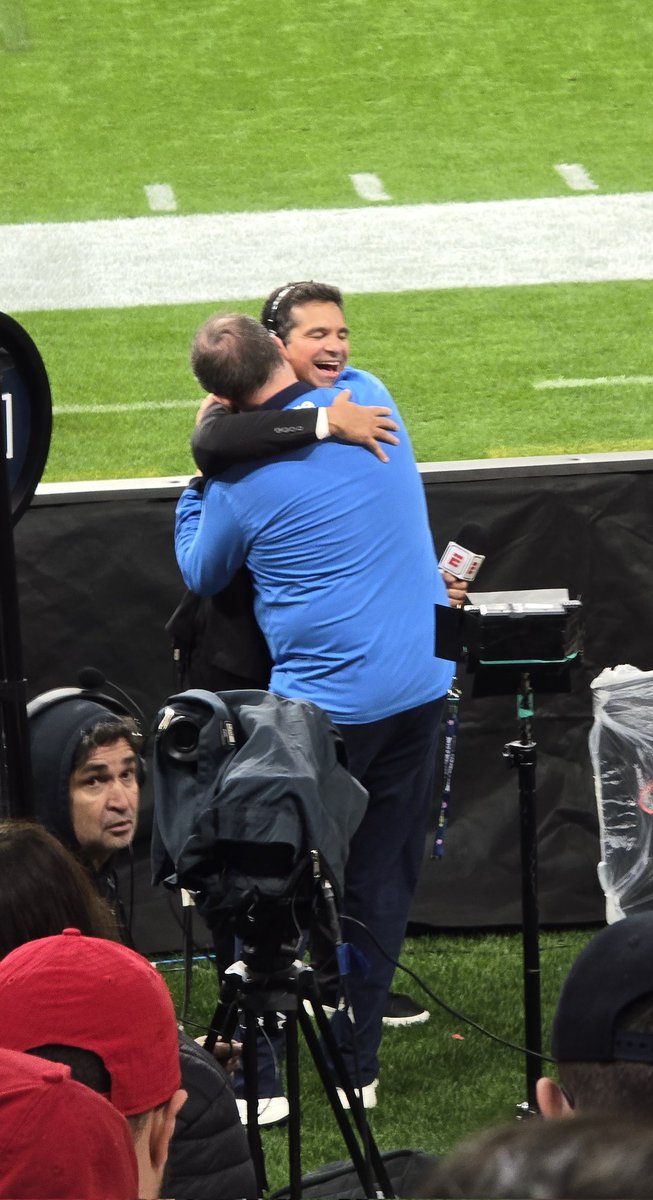 Evê e Paulo juntos de novo. 🥹❤

📸: <a href="/DanielKaiser__/">Daniel Kaiser</a>