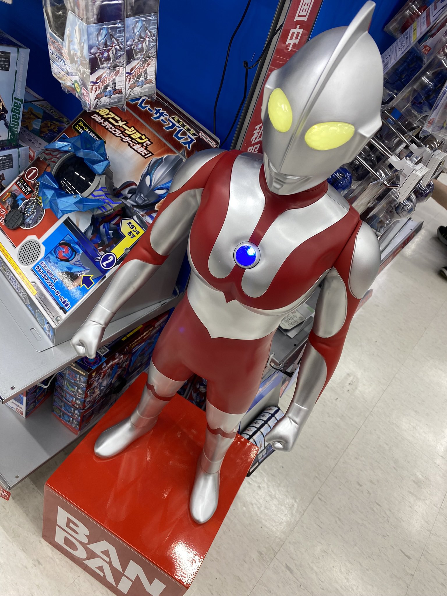 ウルトラマン 巨大人形 大幅値下げ有り ULTRATAKU on X: 