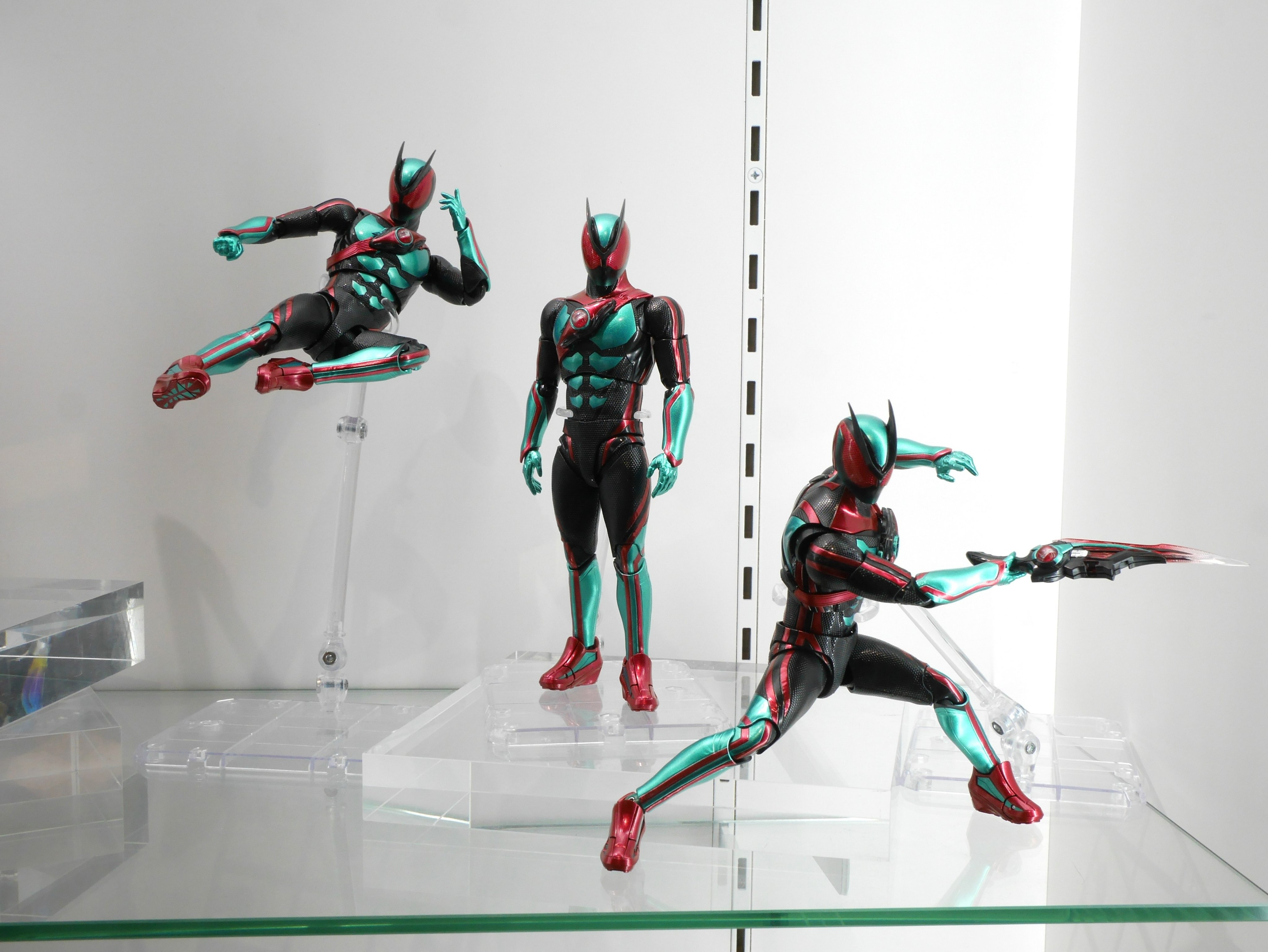 23個セット売り！大特価！新品未開封！仮面ライダー ユニバース 約11㎝ 4582769794247.jpg