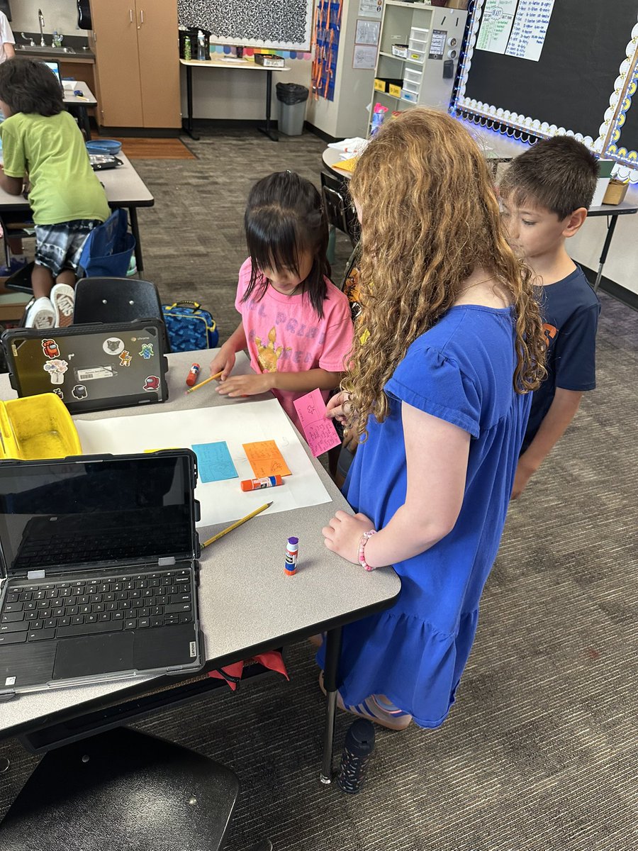 MsReyes_TX's tweet photo. Young scientists at work! Collaboration, curiosity, and discovery in action. #foodchains ☀️ 🌱 🪱 🦅 https://t.co/Fo0r8tfMjA