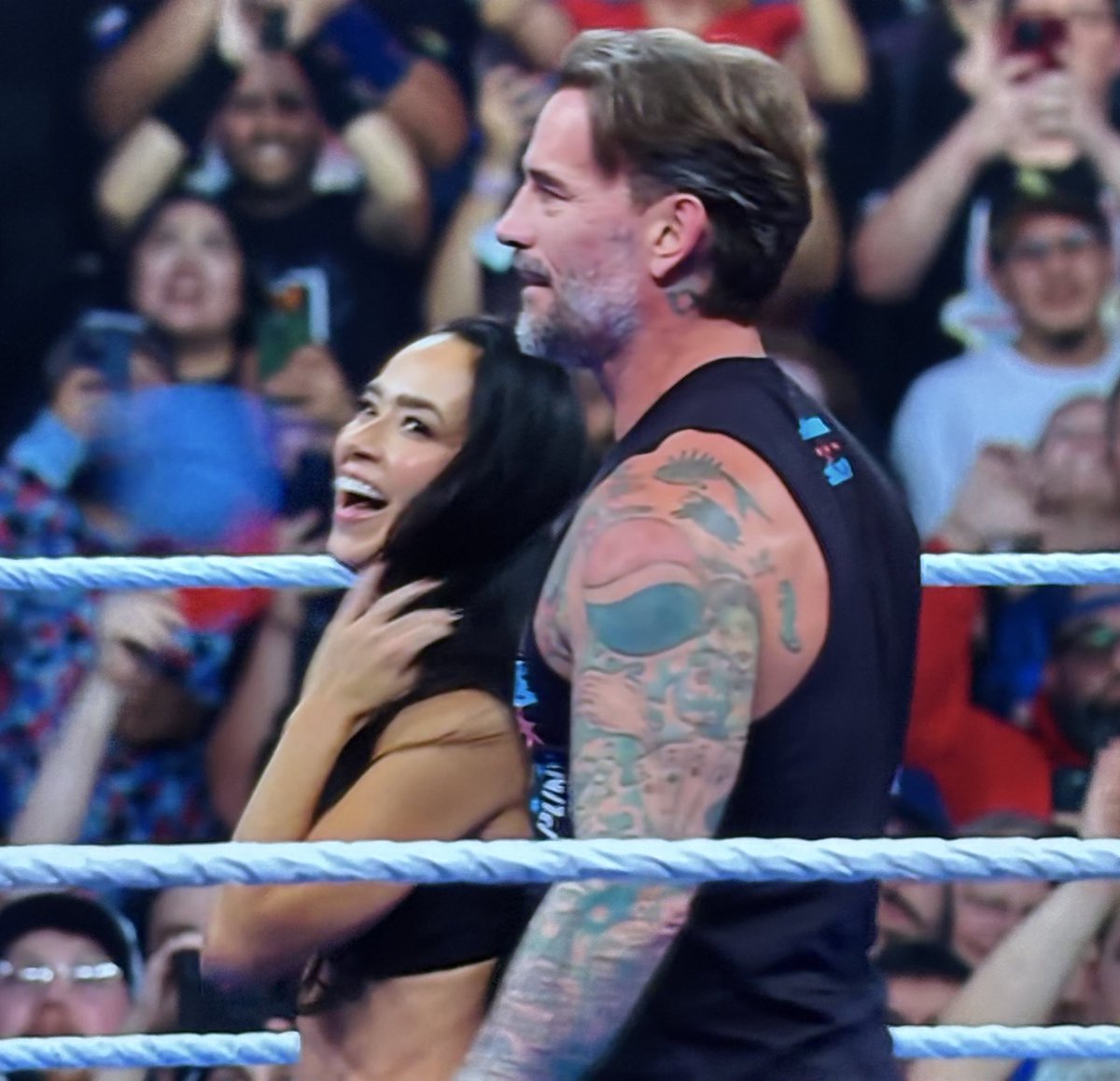 julessblackwell's tweet image. i’m actually fucking crying rn dude there’s no way.

#SmackDown #AjLee