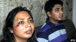 RajputRanjanaa's tweet image. लव जेहाद में फंसी विधायक रूमी नेत्री की हालत

आज आपको असम की विधायक रूमी नाथ की कहानी बताते हैं साथ ही ये भी समझने की कोशिश कीजियेगा की जिस भी हिन्दू परिवार में मुसलमान बैठने लगेगा उस परिवार की महिलाओं का हश्र यही होता है।

असम में एक बड़े प्रतिष्ठित डॉक्टर थे राकेश कुमार सिंह…