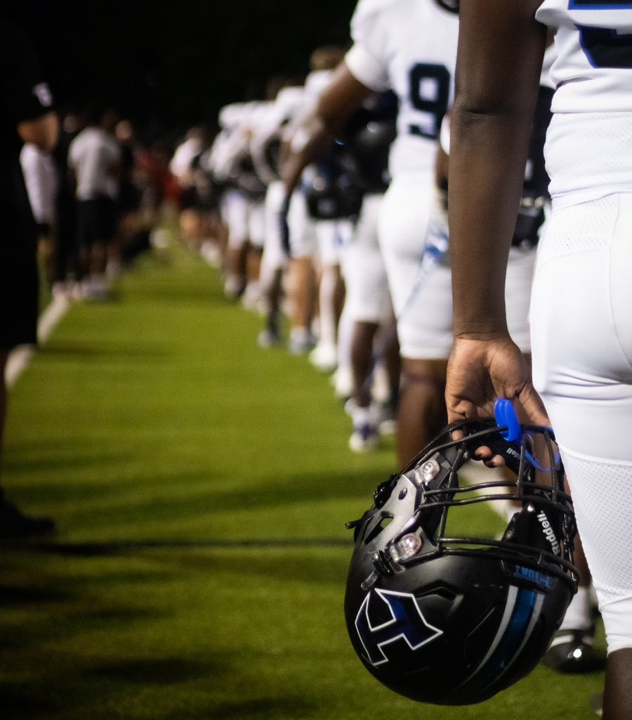 1st Quarter:
Southlake Carroll- 21
Hebron- 0

#HPND | #BTW