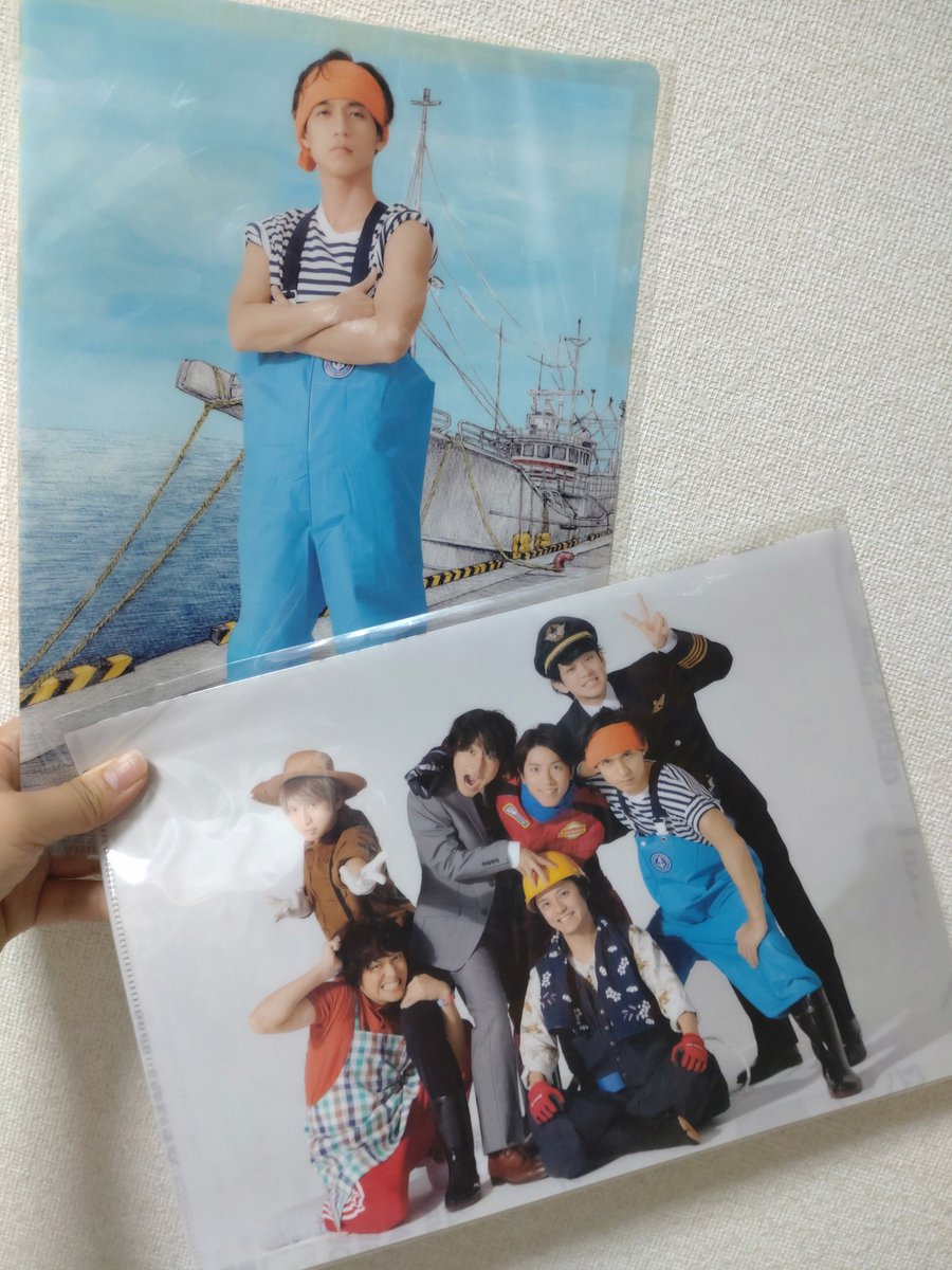 この大夢くんみて
この時のたっちょんを思い出して引っ張り出してきた🤭

アイドルしてるね〜笑
(質感の違いはありつつ笑)

↑1度目の青春(EIGHT)
↓2度目の青春(INI)

INIの集合写真も欲しい🤣