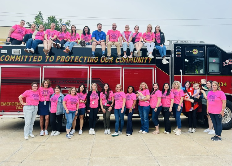 ZumDardenne's tweet photo. Our Back to School Bash was a huge success! It was a great night to celebrate our amazing school community! #WeAreDES https://t.co/9gRbERoYim