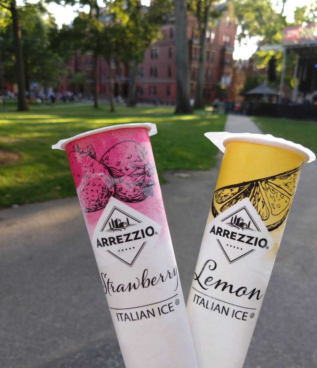 CbearMini's tweet image. 大学のイベントで配っていたアイスをいただきました😊
若者たちに交じって40代もエンジョイしています✨️