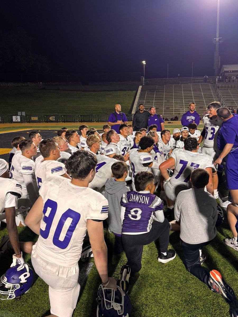 1-0

•Pittsburg - 24
• Emporia - 14 
<a href="/sportsinkansas/">Sports in Kansas</a> <a href="/SEK_Sports/">SEK Sports</a> 
#KSPreps