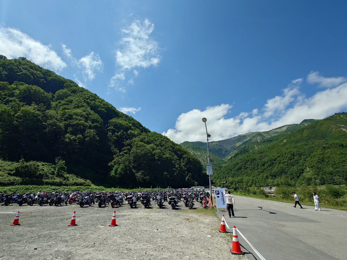 joe_1400GTR's tweet photo. #MotorradDays
今年も楽しみました!

#R1250RT #1400GTR #W400 #BMW #Kawasaki #バイク写真部 https://t.co/pD4dB8hRnr