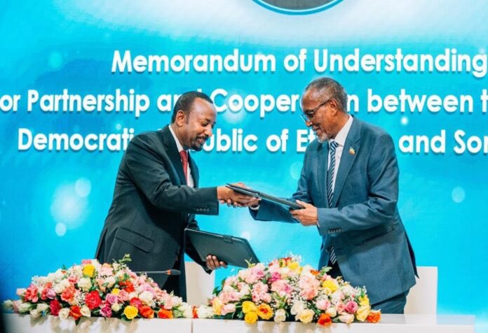 SomHoncho's tweet photo. Governor Muse Bixi in his latest interview gave an insight on why the MOU collapsed read below WaIIahi this made me laugh:
โThe MOU agreement with Ethiopia was opposed by the African Union, the Arab League โ which rallied all the major countries like the United States โ because most of them listened to Somaliaโs objections.
Once the Arabs all sided with Somalia, Africa also acted on it, with Egypt playing a strong leading role. Ethiopiaโs voice within Africa was blocked, and no one stood with them. There was even a proposal to move the headquarters of the African Union out of Addis Ababa if Ethiopia did not stop. So, Ethiopia was defeated on that front, and Africa Union overcame them. On our side, the agreement collapsed.
The Arabs, once they could not be convinced, turned to Islam, and then three fronts united: Africa, the Arab League, and the Organization of Islamic Cooperation (OIC), which represents about 50 countries. Together, those three fronts stopped Ethiopia. Heegoland and Ethiopia were ready at first to implement that agreement, but Ethiopia faced immense pressure,โ
๐๐๐ the part that had me laughing was when Muse said no country stood with Ethiopia
God bless Egypt ๐ช๐ฌ ๐