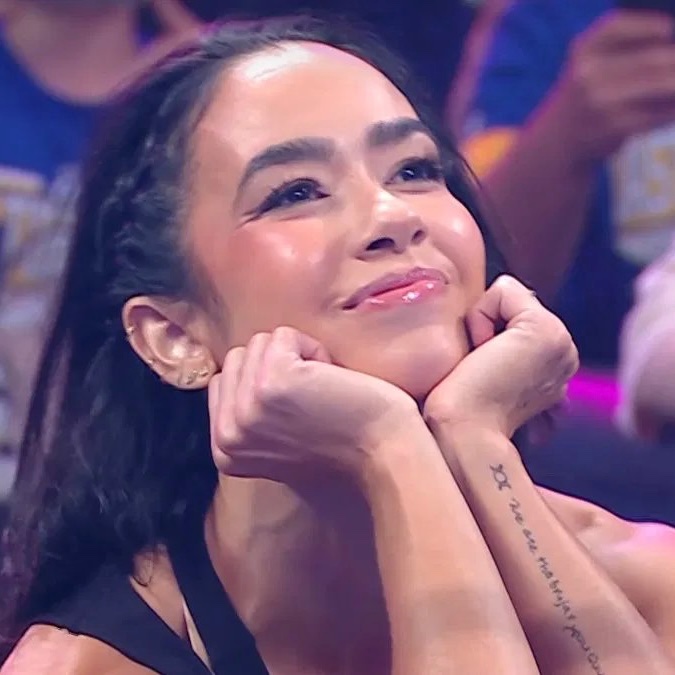 WrestlingWCC's tweet image. AJ Lee’s WWE return post stats after just one hour 📈

• 1.7M+ views 
• 95K likes