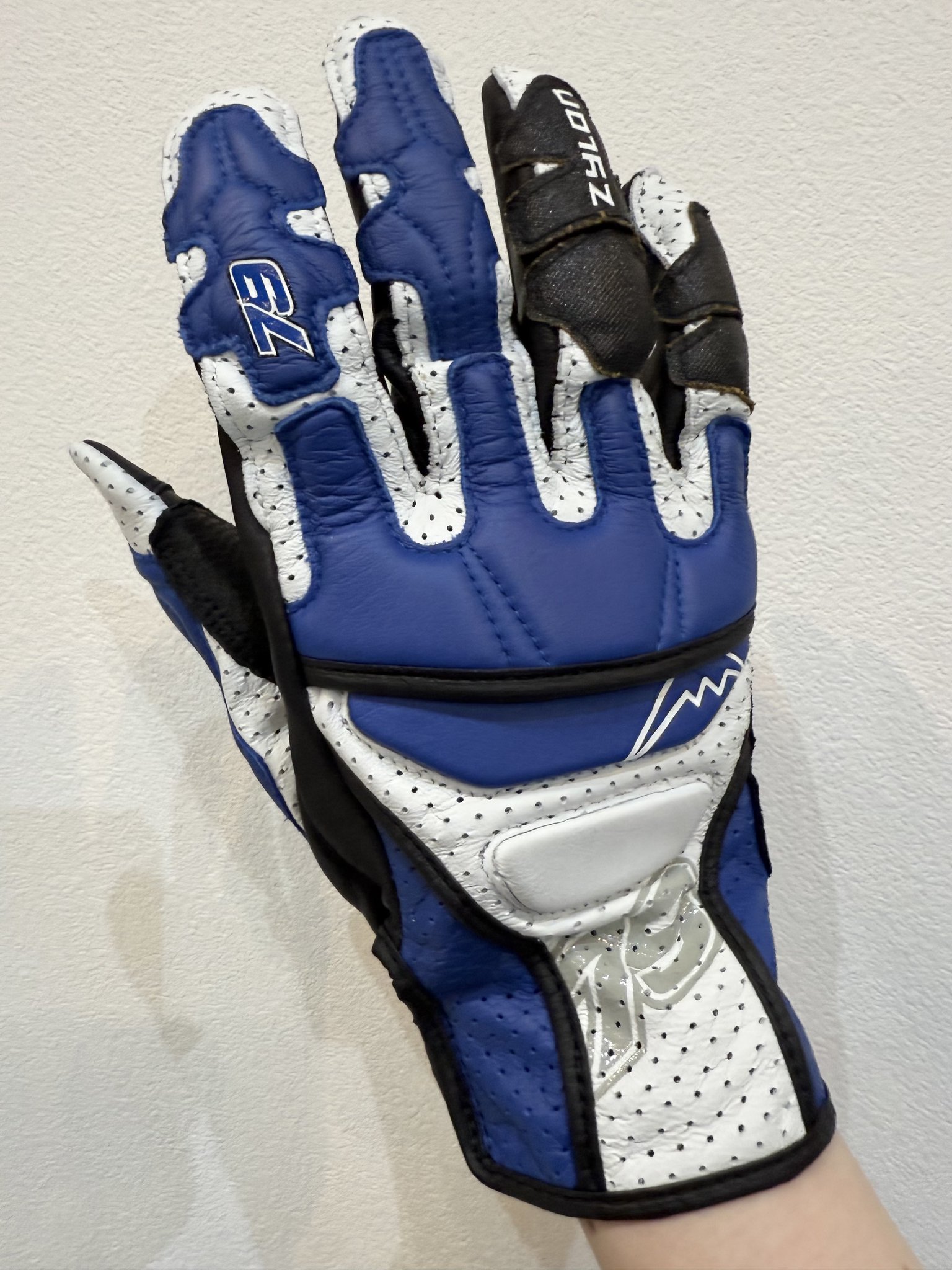 クシタニ GPSグローブ K-5326 エアーGPSグローブ クシタニ｜KUSHITANI