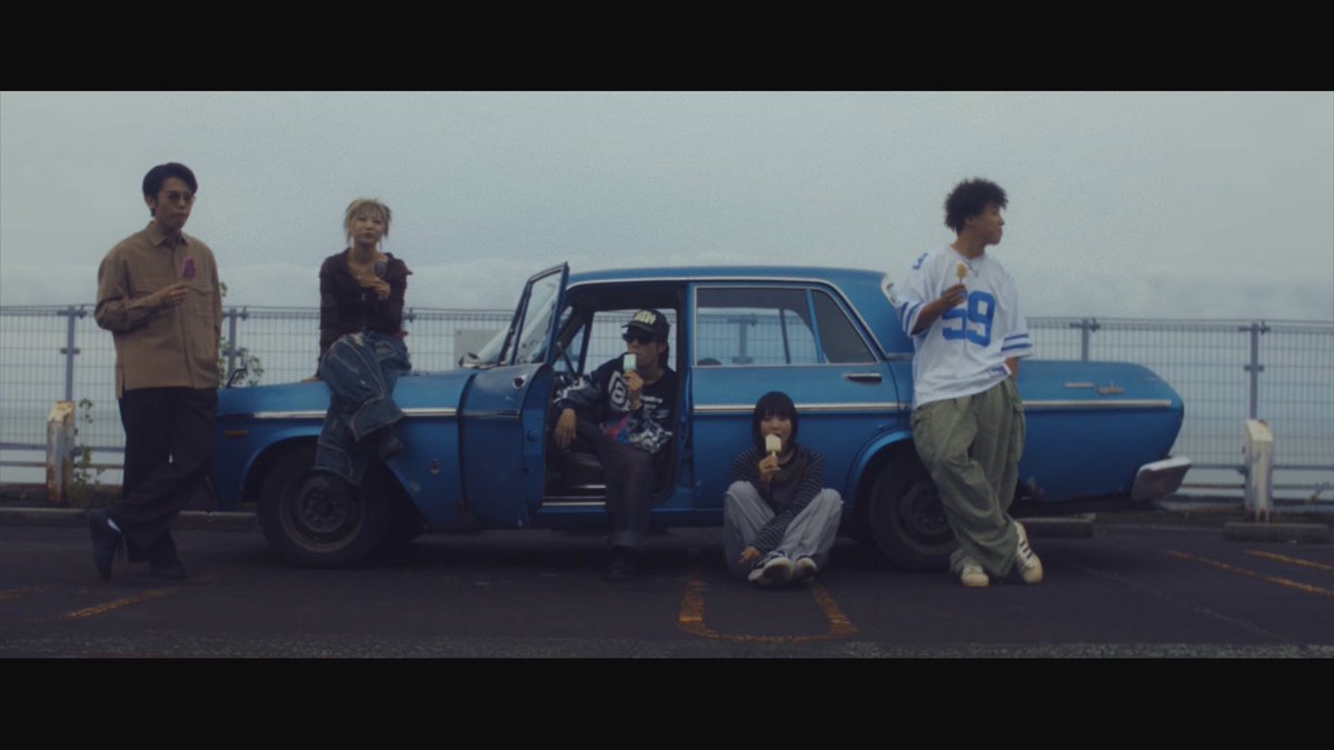 ★★★★ 今夜、集合 ★★★★

🕗 本日 20:00 プレミア公開
Klang Ruler - ふめつ (Official Music Video)
youtu.be/KAA9vLOL11I

★★★★★★★★★★★★★★

"えいえん"って意外とチープ
あっという間に過ぎてくシーズン
終末論ばっかのリール
スワイプして走り出す...