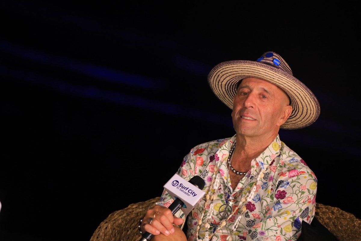 Finalizamos #LaEntrevista🇸🇻.

Hoy nos acompañó la Ministra de <a href="/MITURElSalvador/">Ministerio de Turismo</a>, <a href="/MorenaValdezSV/">Morena Valdez 🇸🇻</a>, y el presidente de la <a href="/ISAsurfing/">International Surfing Association</a>, <a href="/FernandoAguerre/">Fernando Aguerre</a>.

¡Agradecemos tu sintonía!