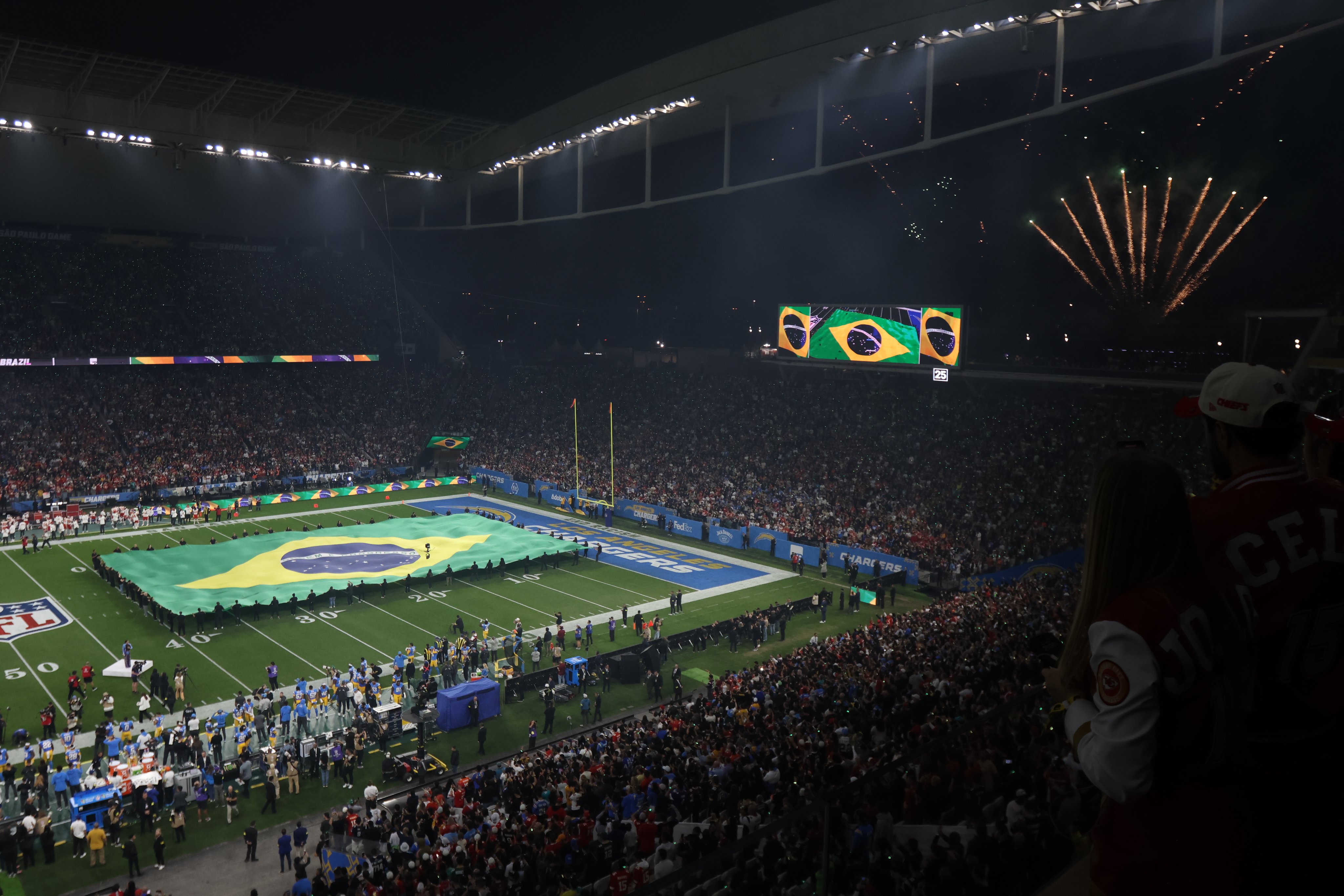 O MELHOR GRAMADO DO BRASIL! Gramado da Neo Química Arena impressiona na NFL.