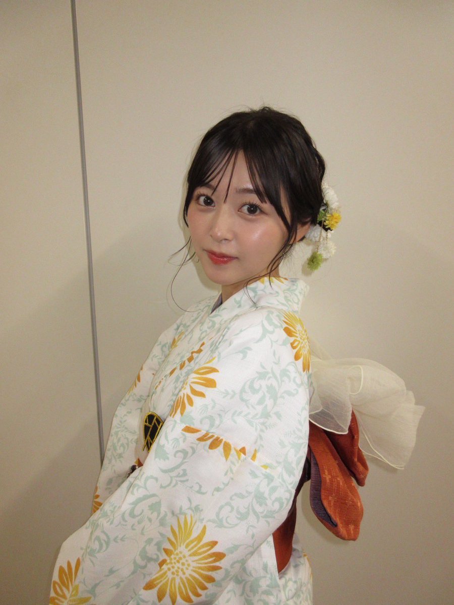 team_VINEYARD's tweet photo. 📺出演情報📺
9月6日(土)18:30〜19:00
フジテレビ「ネタパレ」に #山本杏 が出演します‼️
お見逃しなく😍
#山本杏
#あんころ
#ネタパレ
#netapare https://t.co/I0jqW4h11e