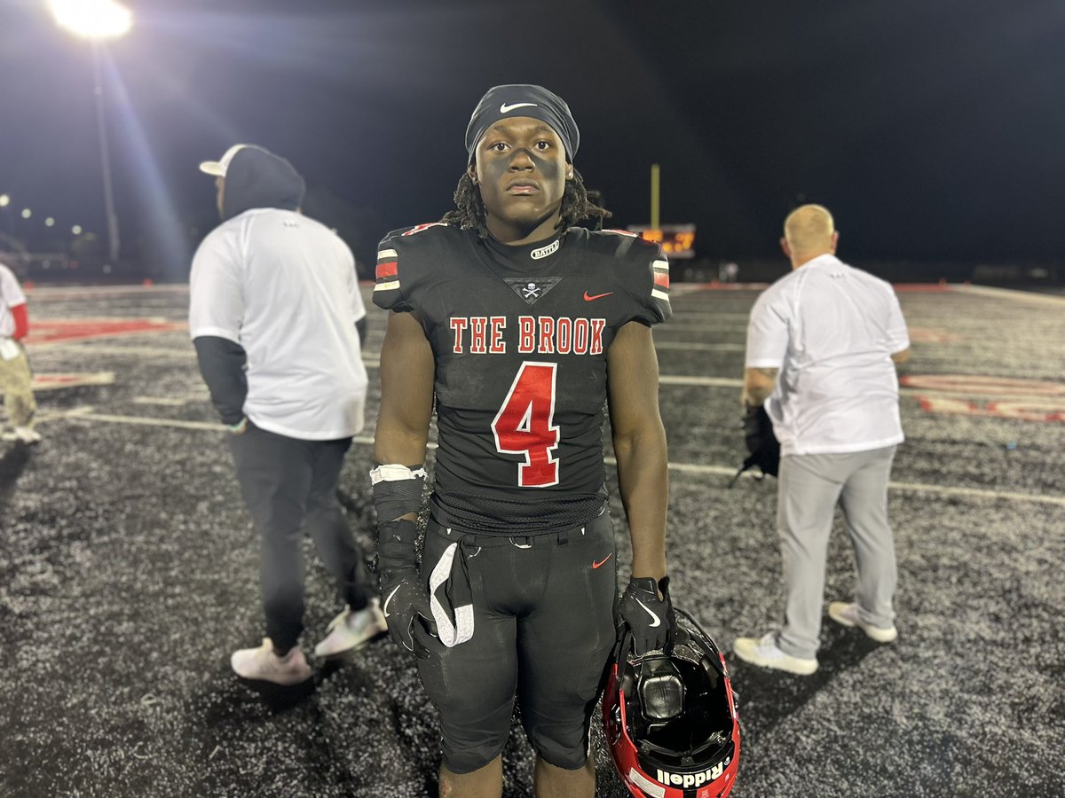 Four touchdown night for 2027 RB TJ Lewis. He visits Wisconsin tomorrow then Indiana also coming up.

247sports.com/player/tj-lewi…