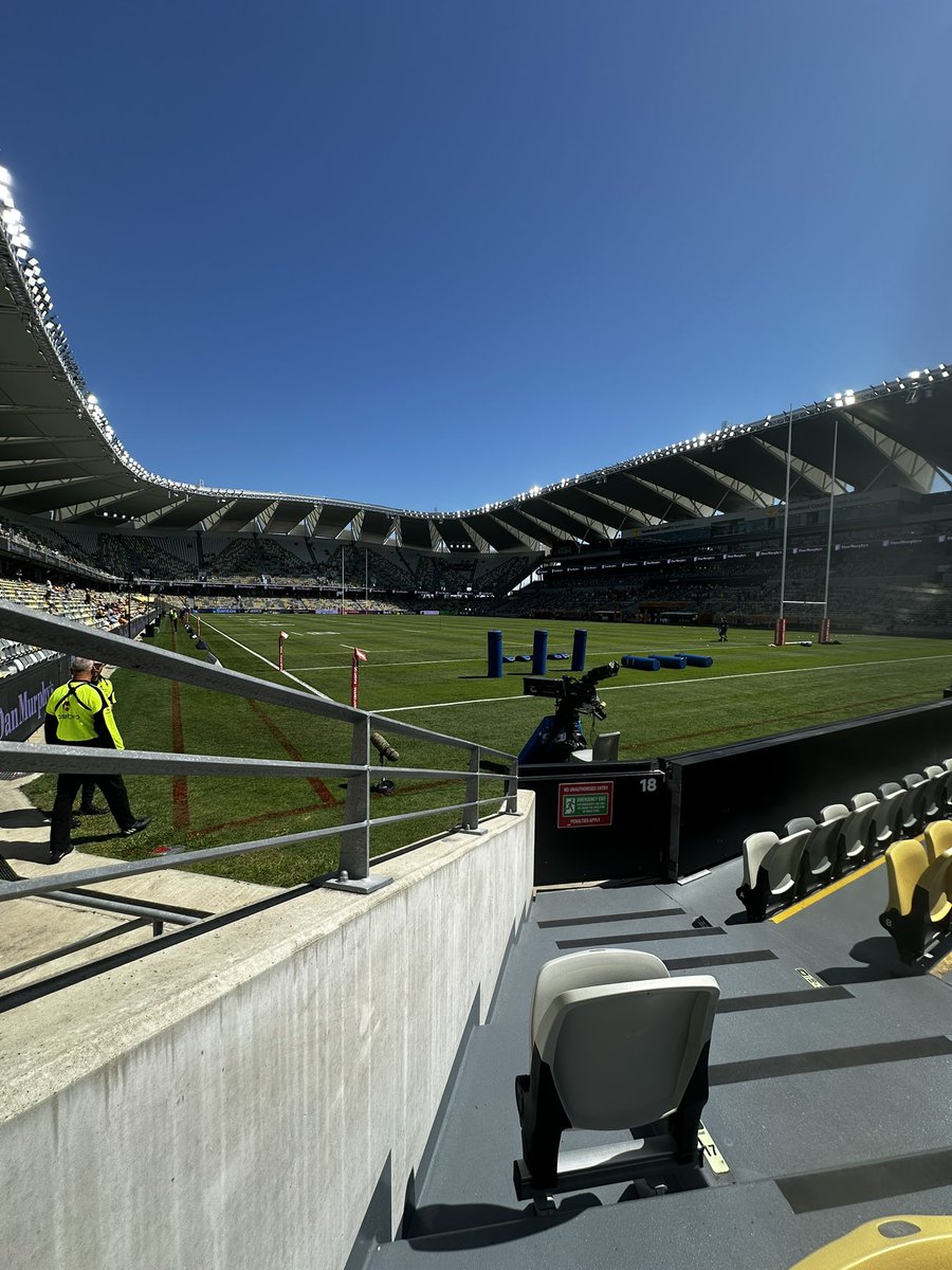 shirllbailey's tweet photo. Wallabies time…and have you really been to a @wallabies game if you haven’t had a photo with a player or 2 or 5… https://t.co/oBjrv82cOP