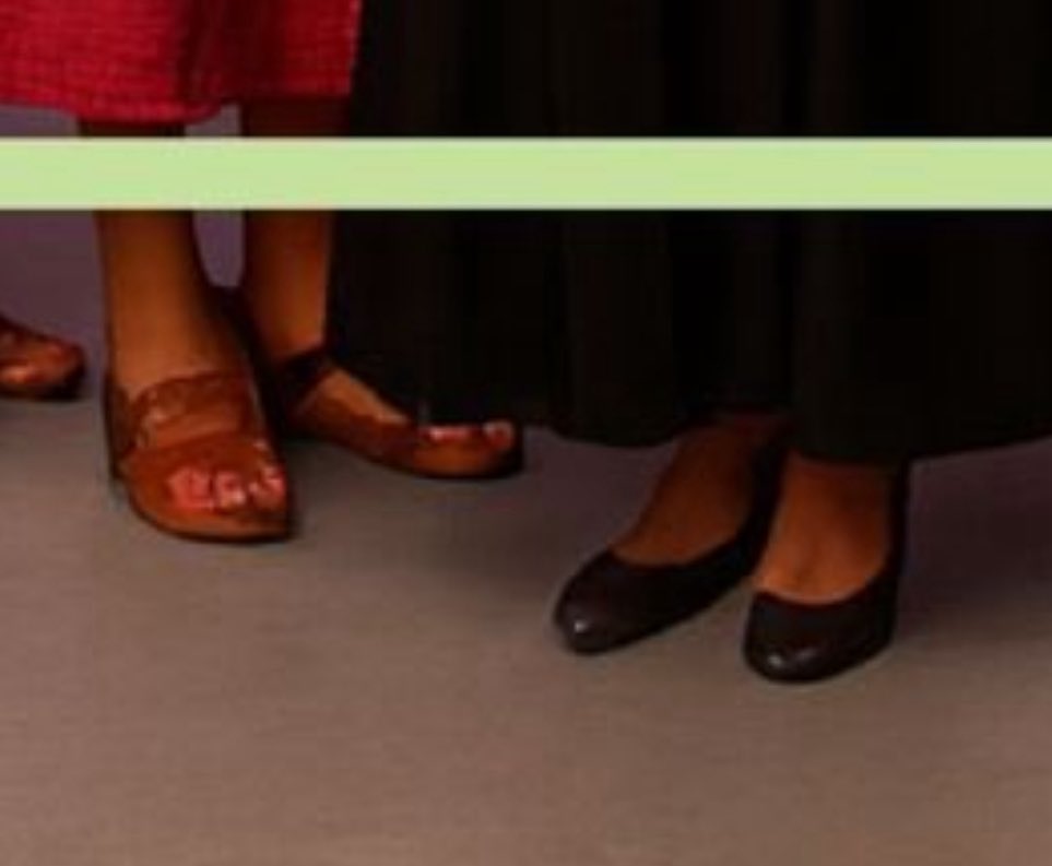 Cada vez que me pregunten un ejemplo de cómo NO usar la inteligencia artificial les mostraré este ejemplo.

Lo peor de todo es que la ministra prefirió que alguien de su equipo le hiciera esta desastrosa imagen en lugar de reunirse con mujeres indígenas.