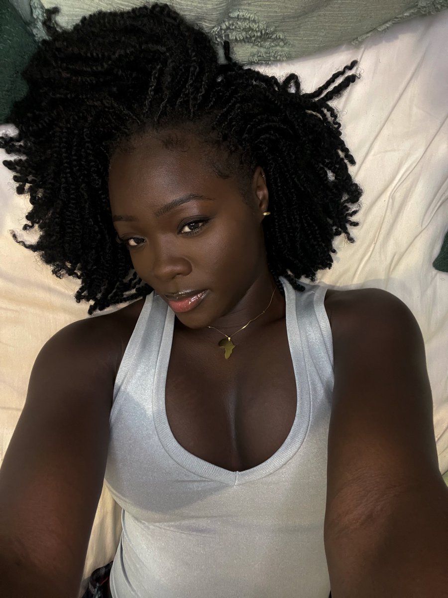 darklikevanilla🇬🇭🏴 tweet media