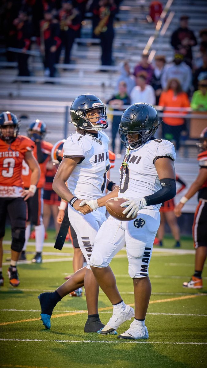 I’ll be at the Pitt vs Central Michigan game tomorrow <a href="/CoachDuzzPittFB/">Pat Narduzzi</a> <a href="/Chise89/">Coach LaRoi Johnson LLC</a> <a href="/ImaniCAFootball/">Imani⚜️🏈</a> <a href="/210ths/">2Tenths Speed & Agility</a> <a href="/PA_TodaySports/">PA Today</a> <a href="/Pitt_FB/">Pitt Football</a> <a href="/WPIAL_Insider/">WPIAL Insider</a>