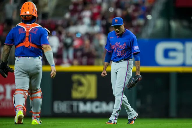 IN THE AFTERMATH of that chaotic bottom of the ninth in Cincinnati tonight, my wife told me "It's no use . . . I won't be able to get the stain out of your pants; you ruined them." 💩