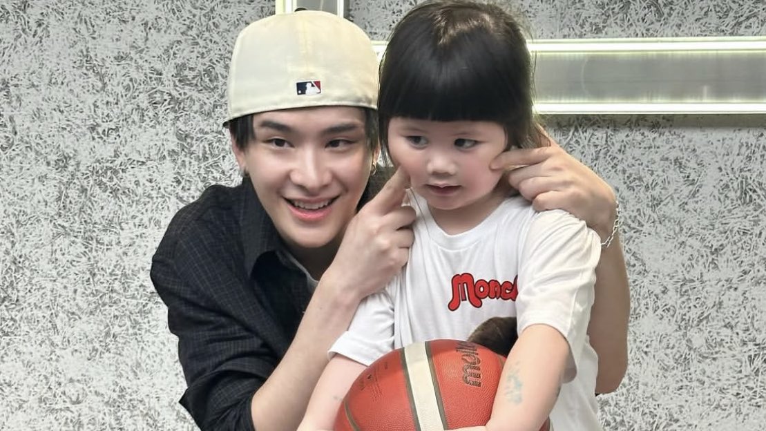 septb126's tweet image. หนุ่มตี๋ รักเด็ก โอ้ยยยจะตรงสเปคไปถึงไหน