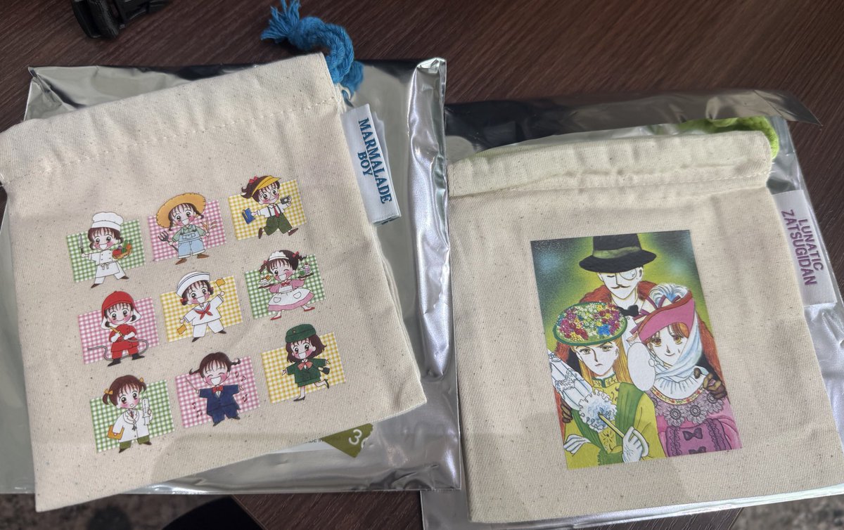 MIZ7302's tweet photo. 3coins スリコ 交換 巾着 りぼん70周年

譲）💕ルナティック雑技団
💕ママレードボーイ

求）💖ちびまる子ちゃん×2
1つのみでも可能です。

本日梅田手渡し優先
別日心斎橋付近、梅田手渡し優先
決まらない場合最安値での郵送可能

切実に探しております。。
よろしくお願いいたします。 https://t.co/CvptKKbL3W