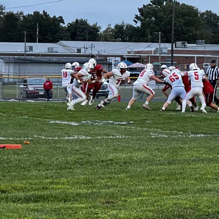 archie62237's tweet photo. The Archie Whirlwinds brought home a win tonight against the Appleton City Bulldogs! 🏈 A huge thank-you to the Bulldogs for teaming up with us in a Dash for Cash to support Eli Ferrell on his road to recovery. ❤️ #ArchieStrong #FN5GL #Sweepstakes Archie School District T-Mobile https://t.co/ZYKoSPg7pm