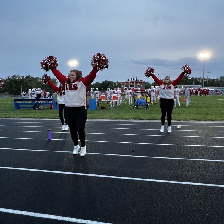 archie62237's tweet photo. The Archie Whirlwinds brought home a win tonight against the Appleton City Bulldogs! 🏈 A huge thank-you to the Bulldogs for teaming up with us in a Dash for Cash to support Eli Ferrell on his road to recovery. ❤️ #ArchieStrong #FN5GL #Sweepstakes Archie School District T-Mobile https://t.co/ZYKoSPg7pm