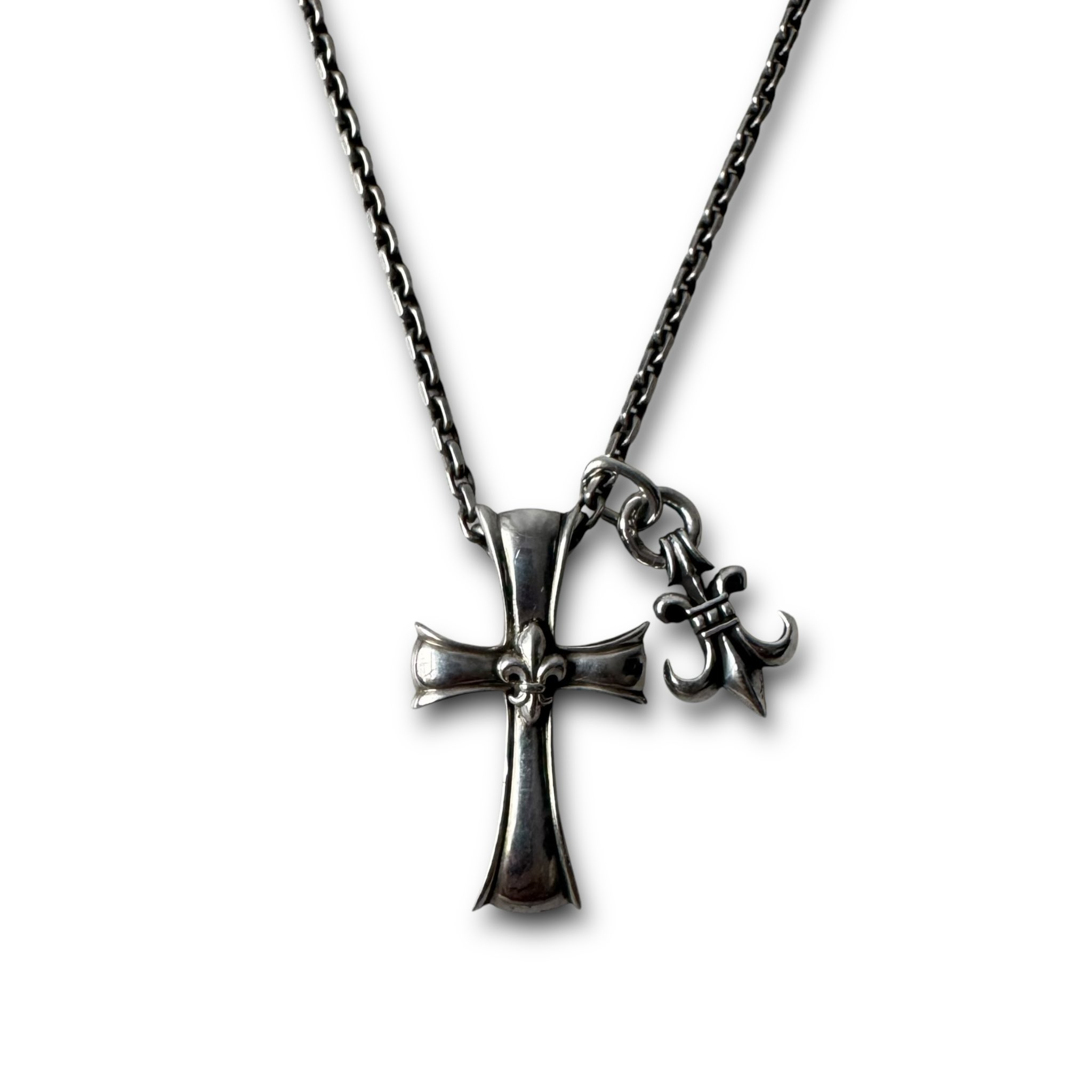 極太　重厚　ラージ　クロス　ネックレス　925 ベイル付き 極太 重厚 ラージ クロス ネックレス 925 ベイル付き 極太 重厚 ラージ