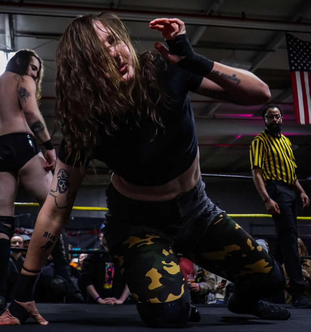 Filthy_Yenn's tweet image. OHHHH WHISKEY MADE ME PAWN MY CLOTHES!
WHISKEY GAVE ME A BROKEN NOSE!

WHISKEY OH! JOHNNY OH!
RISE HER UP FROM DOWN BELOW!
WHISKEY WHISKEY WHISKEY OH!
UP ALOFT THIS YARD MUST GO!
RISE HER UP FROM DOWN BELOW!