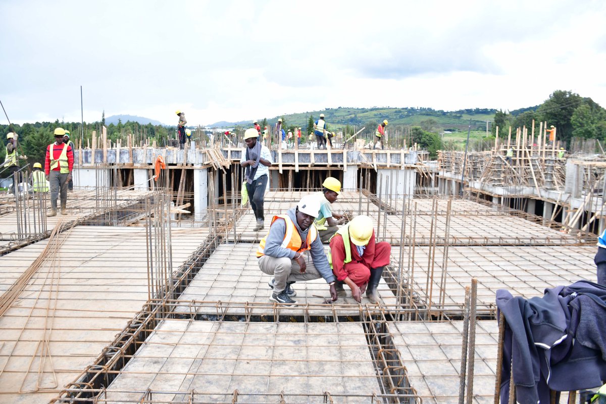 PSCharlesHinga's tweet photo. The State Department for @HousingUrbanKE and Urban Development is spearheading the Bahati Affordable Housing Project, Phase 2, in Nakuru County, Kenya's youngest and fastest-growing city. 

Launched in March 2025, the project has already reached 15% completion. https://t.co/Tbgoabg4DA