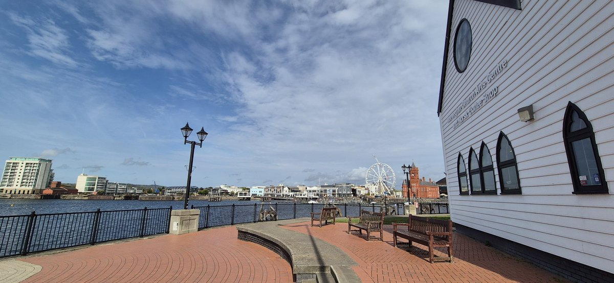 Good morning ☀️ 

Beautiful day in @cardiffbayofficial 

It's the @gallerygiftshopnc last weekend at the @norwegianchurch until next spring

Hope you can visit and stock up on all your favourite items from 15 local makers

I am here until 5.30 pm

See you soon xxx
#handmadesoaps