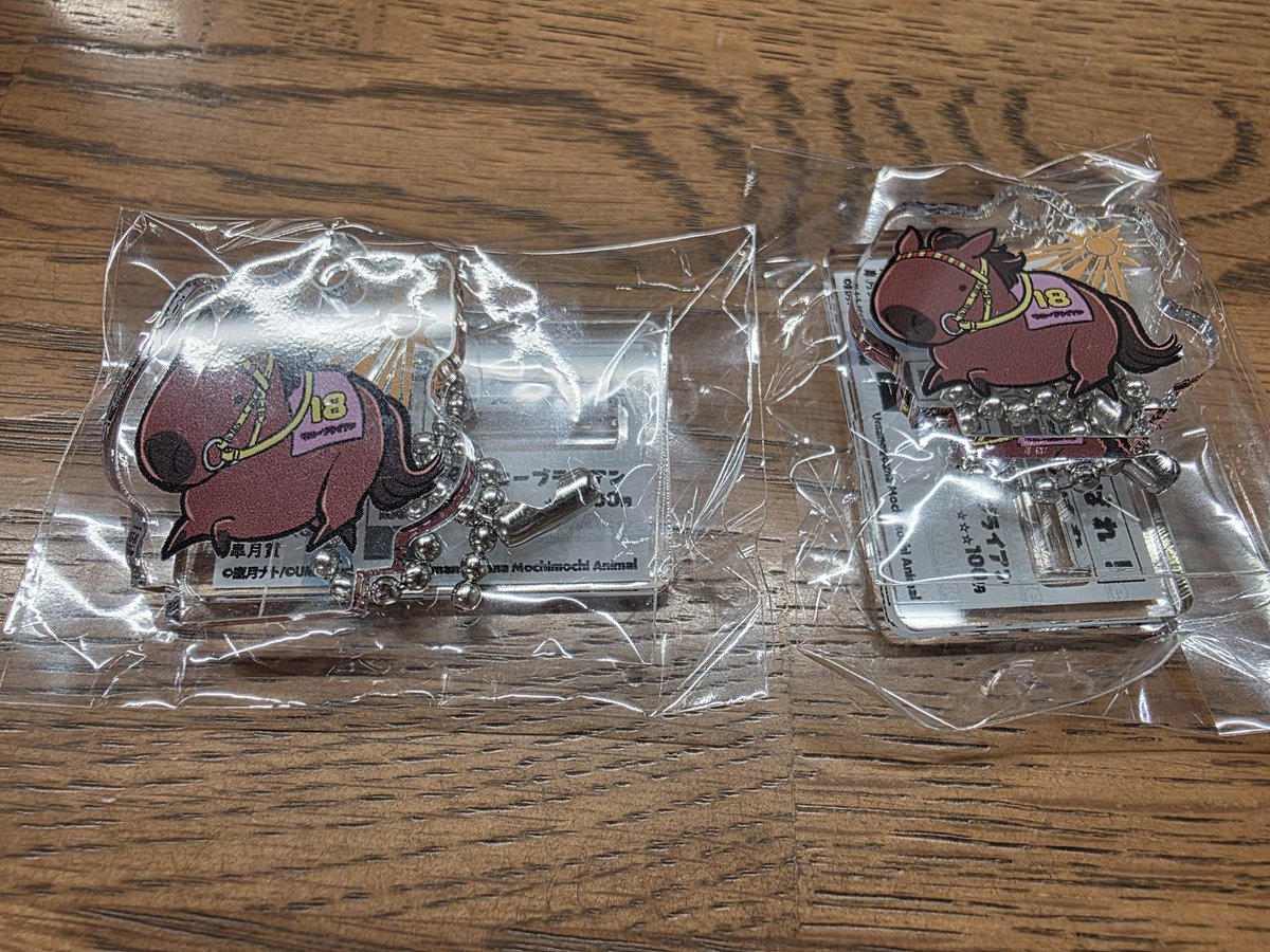 映画観に行くついでにUMAbred
ポップアップ行ってきたよ！

シールは被りなしでドゥラメンテGET！

アクキーはまさかの2/2サニーブライアン