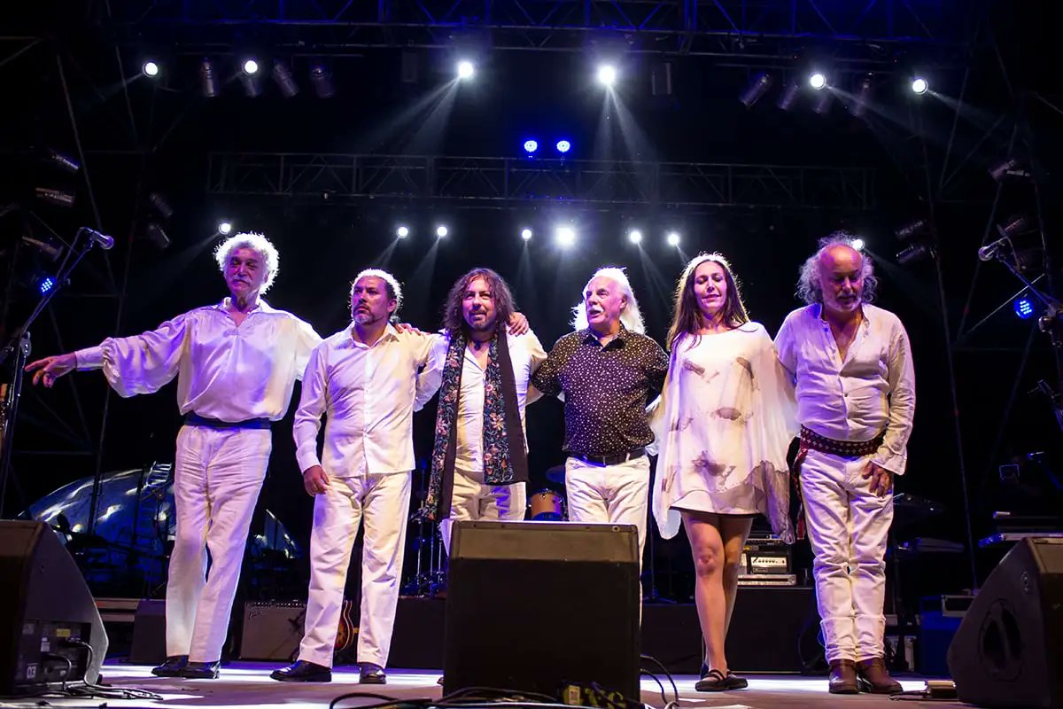 REVISTADELOSJAIVAS.COM / LOS JAIVAS

Festival “A Toda Costa” reúne a Los Jaivas, The Ramblers y Juanito Ayala en una jornada histórica en Isla Negra
revistadelosjaivas.com/festival-a-tod…