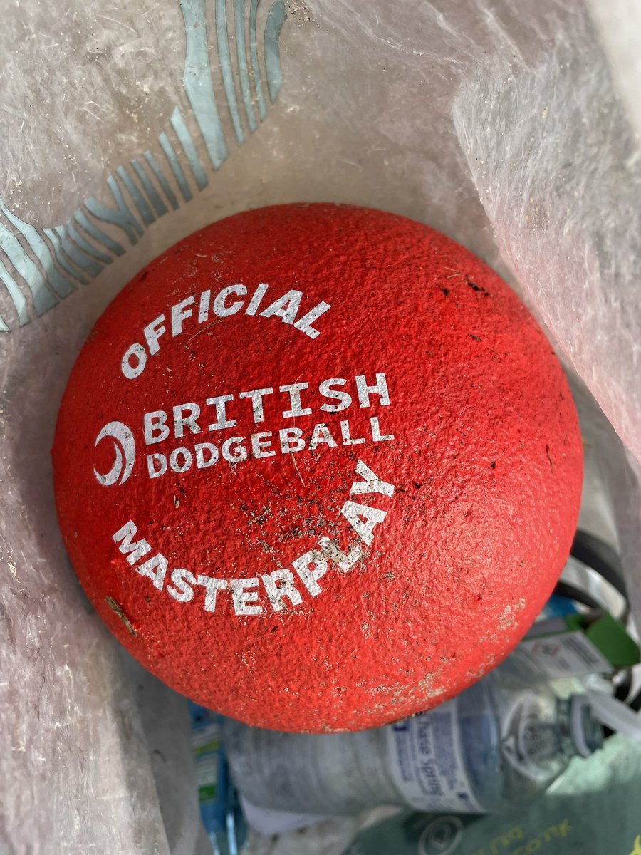 Clairie21's tweet image. Dodge, Duck, Dip, Dive, &amp;amp; Dodge. One of my favourite films. #beachclean #makingitfun #doingourbit #dodgeball #beachlife #litterpick