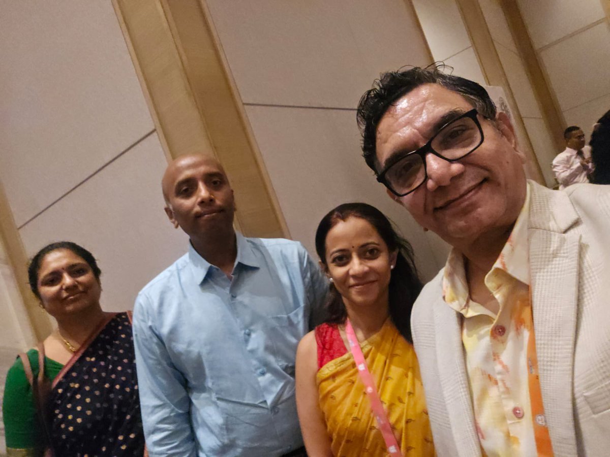 hemsdoc's tweet image. Presenting some salivary cortisol data in South Asian and White Caucasian pregnancies from the PRiDE-HPA study at #ESICON 
#gestationaldiabetes #GDM #diabetes #pregnancy 
@ponnsara 

And catching up with old friends!
#endocrinology #Endocrinology