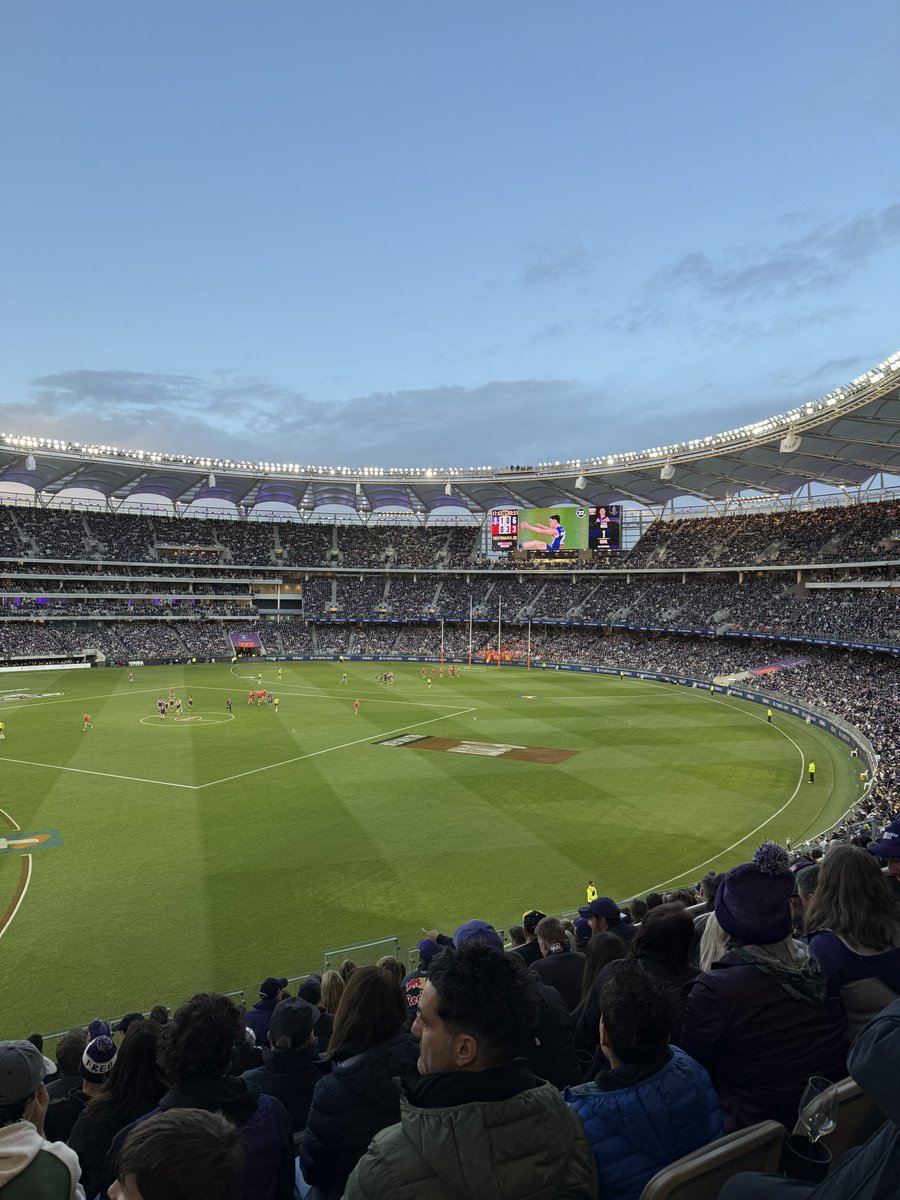 frostbytez's tweet image. Let’s go to Freo ⚓️