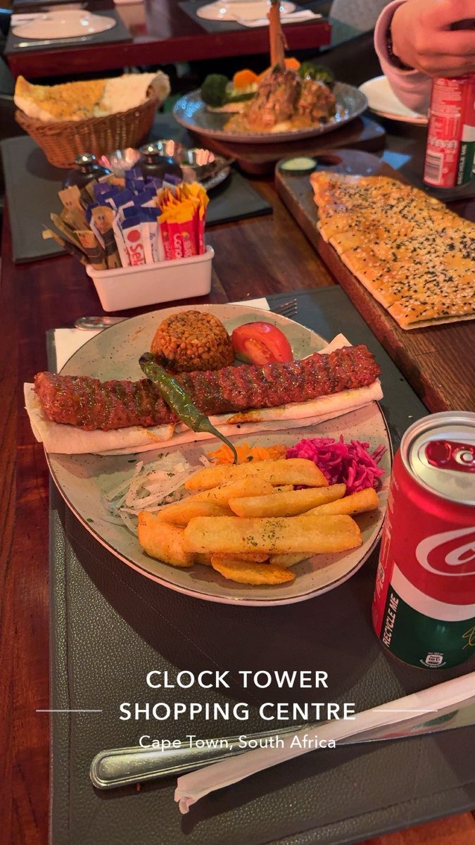 LooZQ8's tweet photo. من الدول التي تستحق الزياره من جمال طبيعتها
"جنوب أفريقيا"
منطقة
>كيب تاون< 
طبيعه فعلا خلابه و جاذبه🫶🏽 https://t.co/MGx9GSiHaI