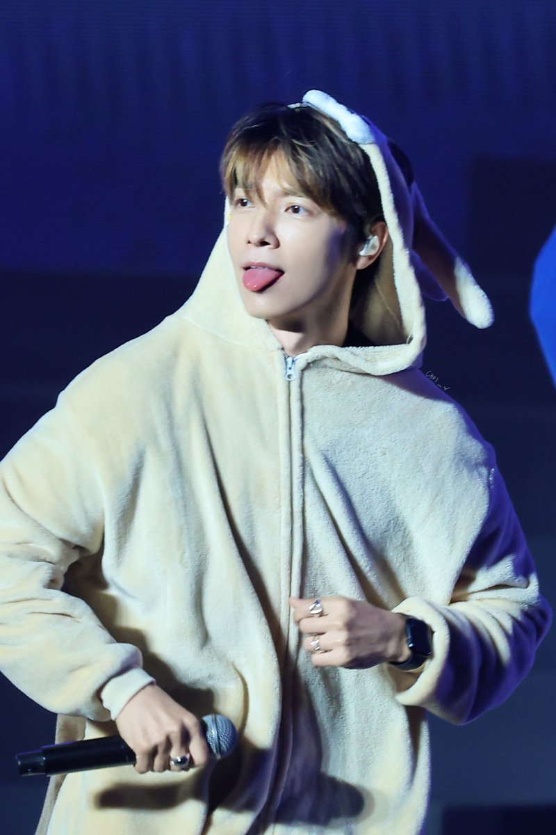 🐶🐶
#동해 #이동해
#Donghae #LeeDonghae